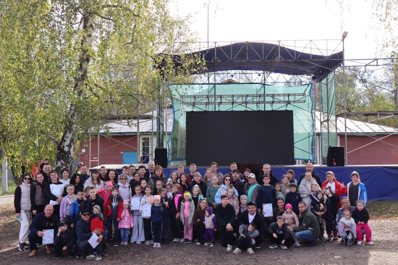 ПРОШЛИ ВЫЕЗДНЫЕ СБОРЫ СЕМЕЙ ГОРОДА КУРГАНА «КРЕПКАЯ СЕМЬЯ — ЕДИНАЯ СТРАНА»