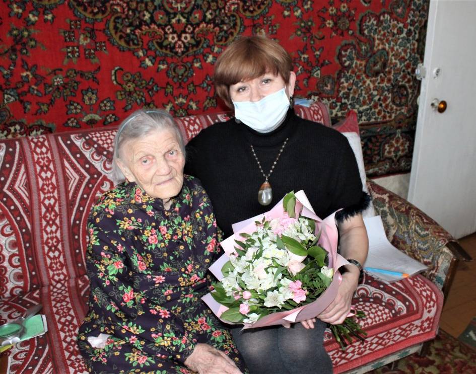 Жительница Кургана отметила 100-летний юбилей Жительница Кургана отметила 100-летний юбилей